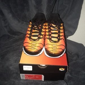 Nike Shoes - Air Max Plus (GS) Nike Shoes - Air Max Plus (GS)